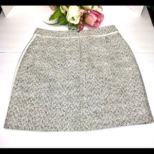 White House Black Market Skirt